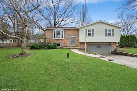 1008 W Woodland Rd Lake Bluff, IL 60044