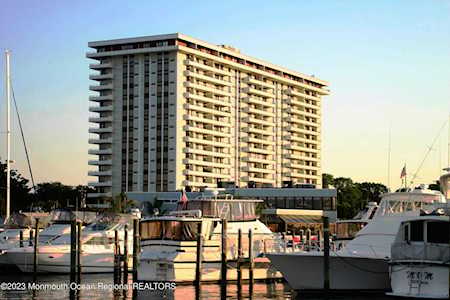 1 Channel Dr #602 Monmouth Beach, NJ 07750