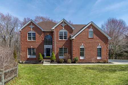 37 Whitehall Way Bellingham, MA 02019