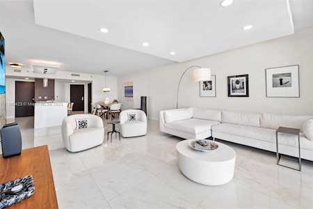 450 Alton Rd #3202 Miami Beach, FL 33139