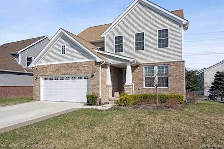 36980 Russell Dr Westland, MI 48185