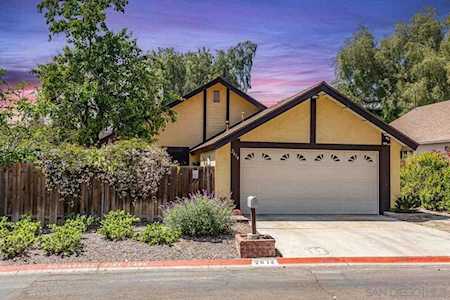 2614 Moundtop Ln Spring Valley, CA 91977