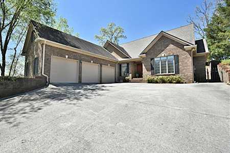 685 Oak Chase Blvd Lenoir City, TN 37772
