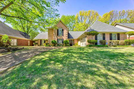 1727 Edgeburg Ln Memphis, TN 38016