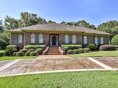5028 Centennial Oak Circle Tallahassee, FL 32308