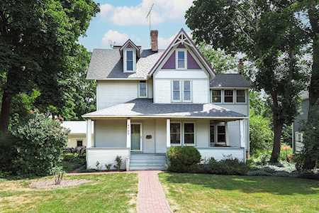 4703 Highland Ave Downers Grove, IL 60515