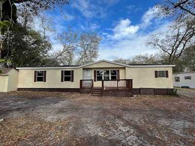5106 Old Avon Park Rd Frostproof, FL 33843