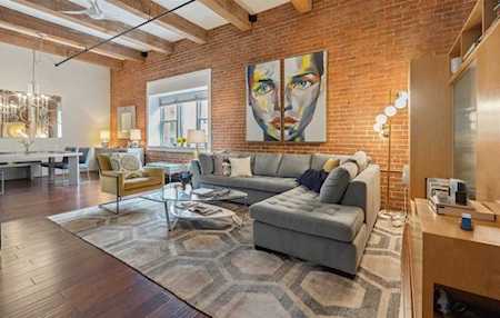 15 Sleeper St #201 Boston, MA 02210