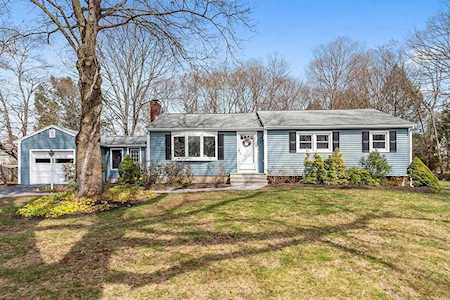 8 Kenwood Street Chelmsford, MA 01824