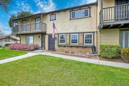 9543 Cottonwood Ave #E Santee, CA 92071