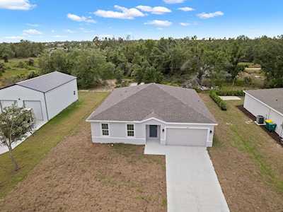 2289 Firestone Dr Punta Gorda, FL 33983