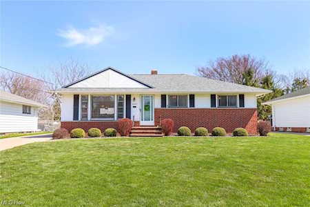 3691 Higley Rd Rocky River, OH 44116