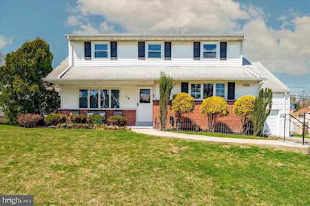 14 Glenrock Dr Claymont, DE 19703