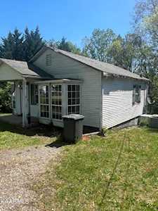 1904 Smokemont Dr Maryville, TN 37801