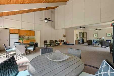 4440 Lower Honoapiilani Rd #229 Lahaina, HI 96761