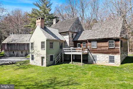 228 Londonderry Ln Nottingham, PA 19362