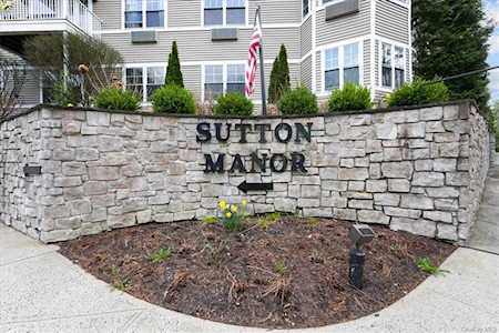 214 Sutton Dr Mount Kisco, NY 10549