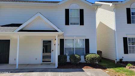 4743 Scepter Way Knoxville, TN 37912