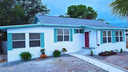 110 Hollywood Avenue Daytona Beach, FL 32118