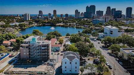 215 8th St N St. Petersburg, FL 33701