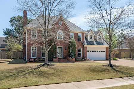 1332 Pin Pointe Dr Collierville, TN 38017