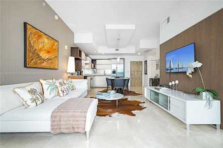 2100 Park Ave #408 Miami Beach, FL 33139