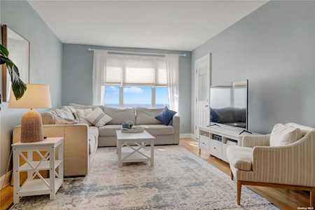121-16 Ocean Promenade #3H Rockaway Park, NY 11694