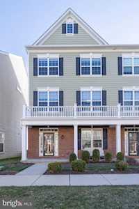 3475 Naamans Dr Claymont, DE 19703