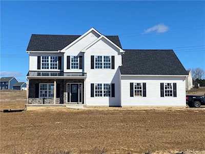 1330 Colony Ln Pen Argyl, PA 18072