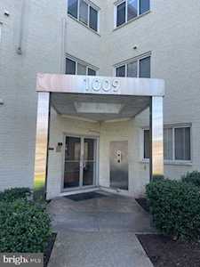 1009 Chillum Rd #311 Hyattsville, MD 20782