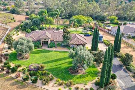 1070 Heritage Ranch Rd Ramona, CA 92065