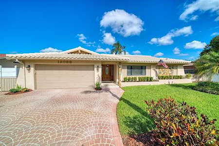 12099 Kay Dr Seminole, FL 33772