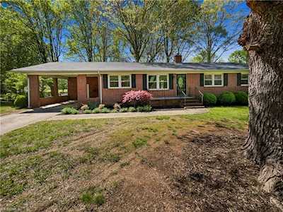 520 Carlann Valley Road Mcleansville, NC 27301