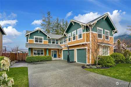 1749 Tannerwood Way SE North Bend, WA 98045