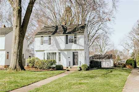 1000 Homeland Dr Rocky River, OH 44116