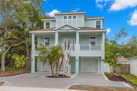340 Crystal Beach Ave Crystal Beach, FL 34681