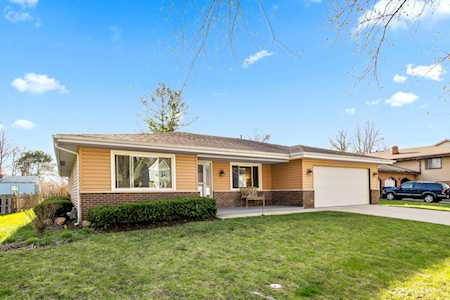 1119 Langley Circle Naperville, IL 60563