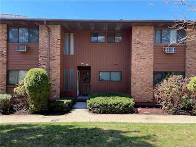 246 Coachlight Square Montrose, NY 10548