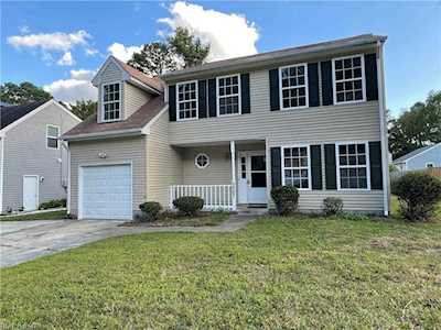 5007 Clifton St Chesapeake, VA 23321