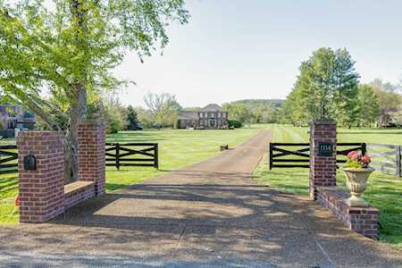 1114 Gray Fox Ln Franklin, TN 37069