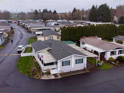 2393 Nightingale LN Kelso, WA 98626
