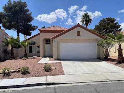 3037 Cloverbrook St Las Vegas, NV 89117