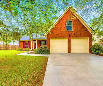 8688 Spring Chapel Ln Charleston, SC 29420