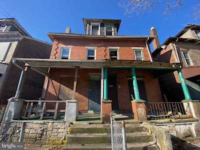 827 Stuyvesant Ave Trenton, NJ 08618
