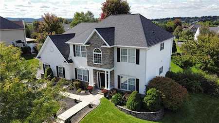 2374 Bordeaux Dr Macungie, PA 18062