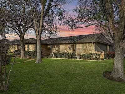 5400 Parkview Drive Haltom City, TX 76148