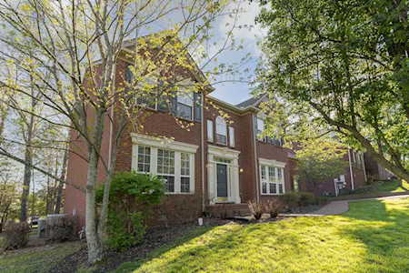 204 Spy Glass Way Hendersonville, TN 37075