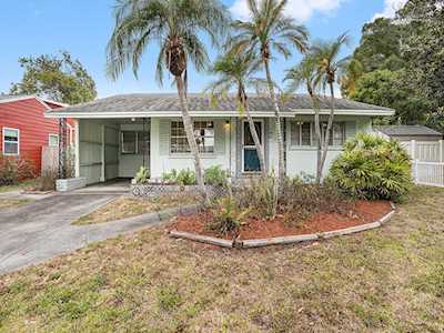 2805 Tifton St S Gulfport, FL 33711