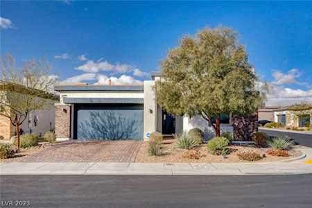 8527 Lost Pony St Las Vegas, NV 89148