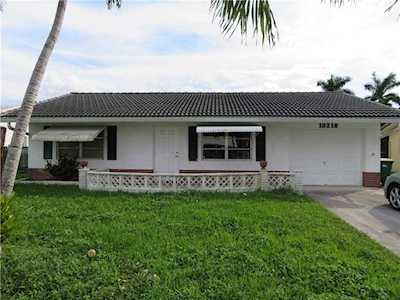 10216 NW 80th Ct Tamarac, FL 33321
